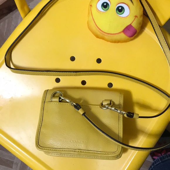 cute LITTLE Leather BAG💛💛COACH SALE - Picture 4 of 4